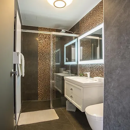 Apartment Luxury Retreat Split