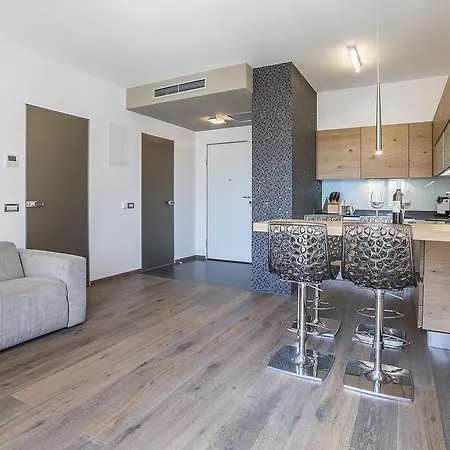 Apartment Luxury Retreat *