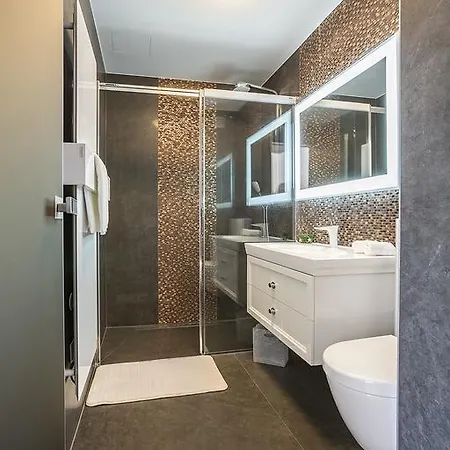 Apartment Luxury Retreat *